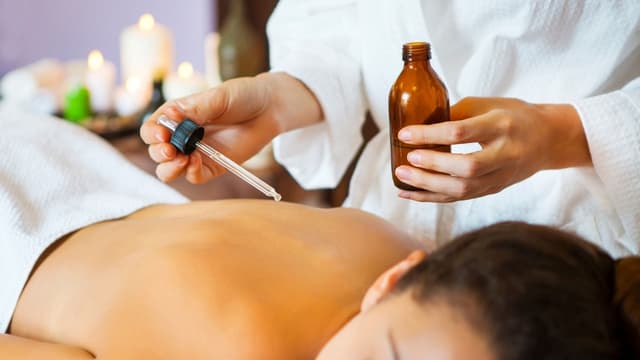 Back Facial Service Image